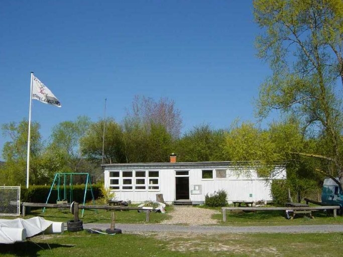 Snipe: Photo du Cercle de Voile de Moisson Lavacourt (source: CVML)